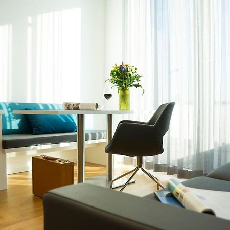Seven Hotel + Boardinghouse 黑措根奥拉赫 外观 照片